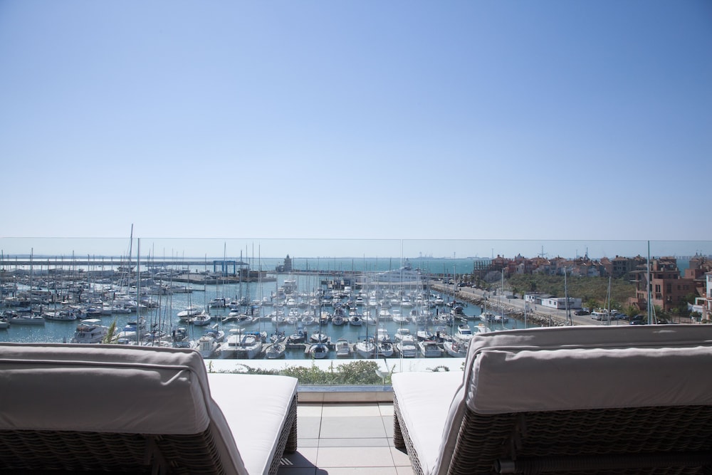 LAS SUITES DE PUERTO SHERRY 52/60