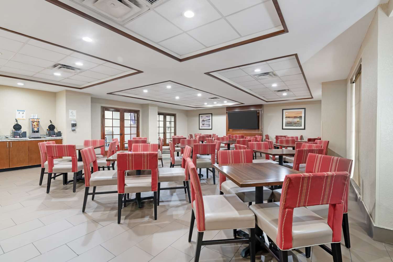 Comfort Suites Downtown Orlando 24/31