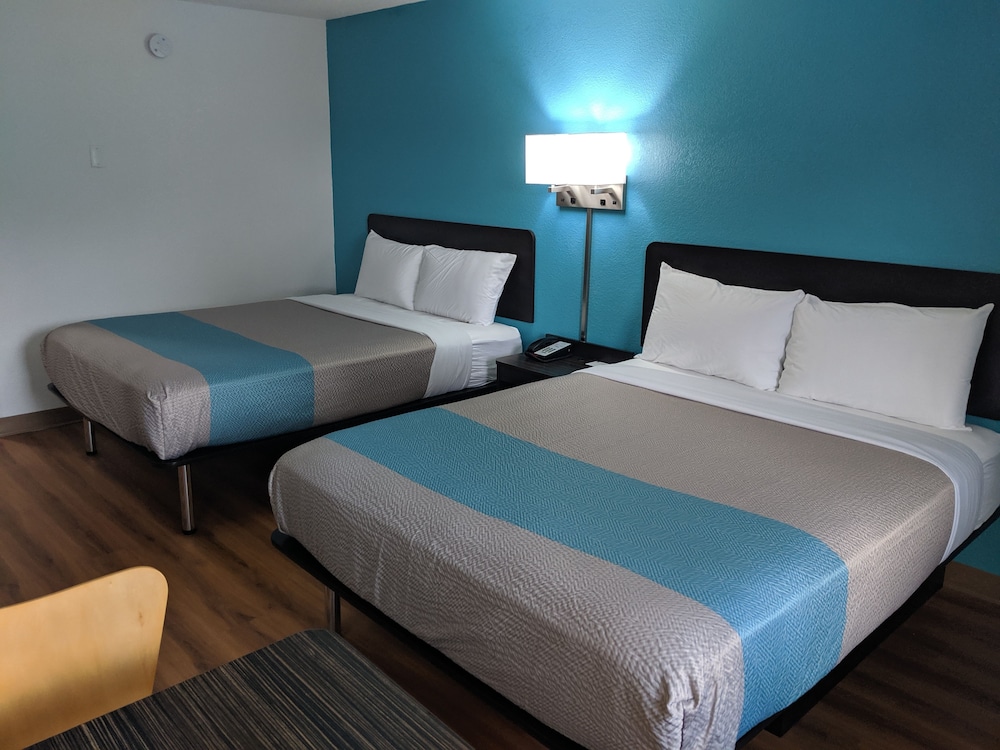 Motel6 Chattanooga, TN - Airport 21/47