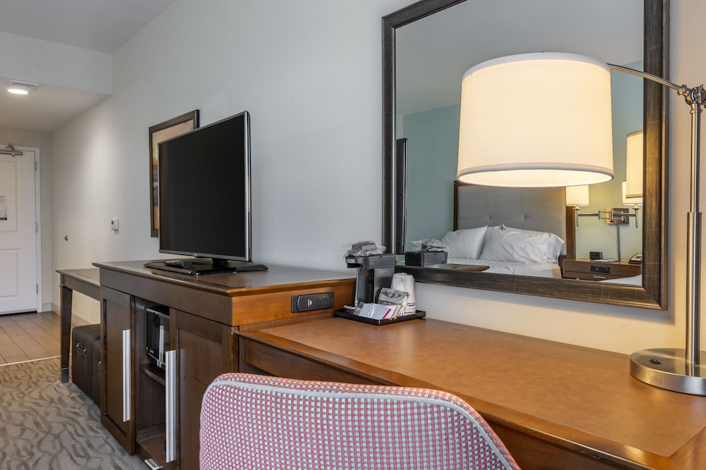 Hampton Inn and Suites Vero Beach Downtown 41/45