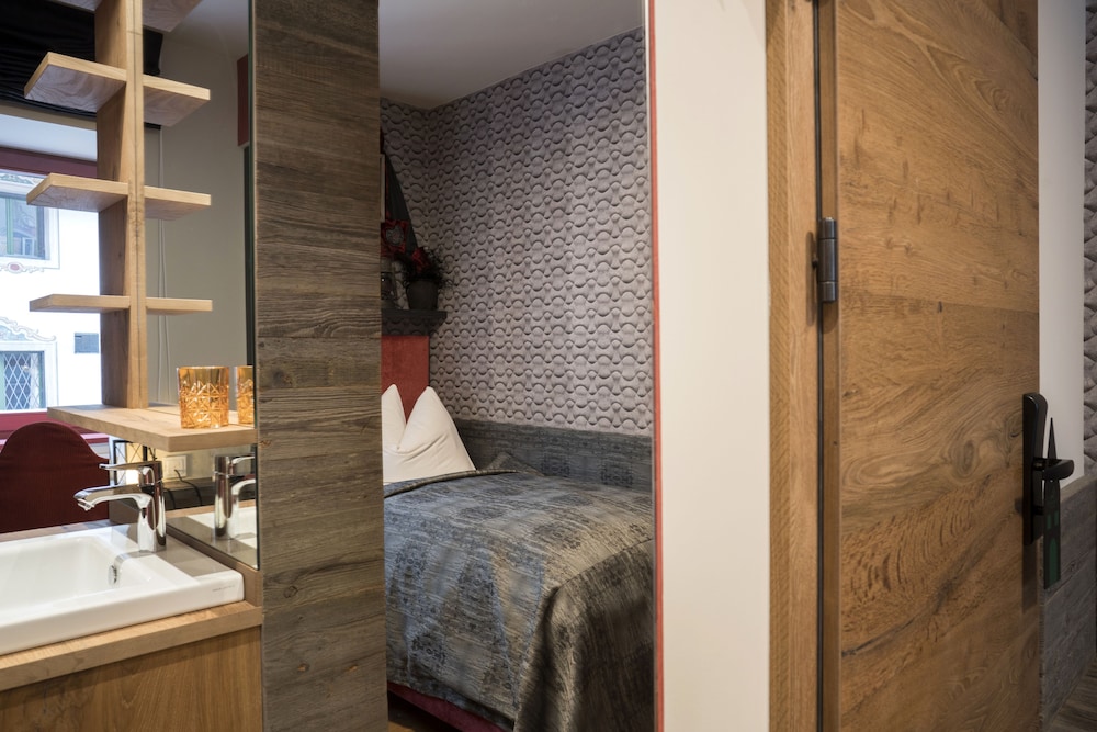 Boutique Hotel Traumerei #8 by Auracher Lochl 18/69
