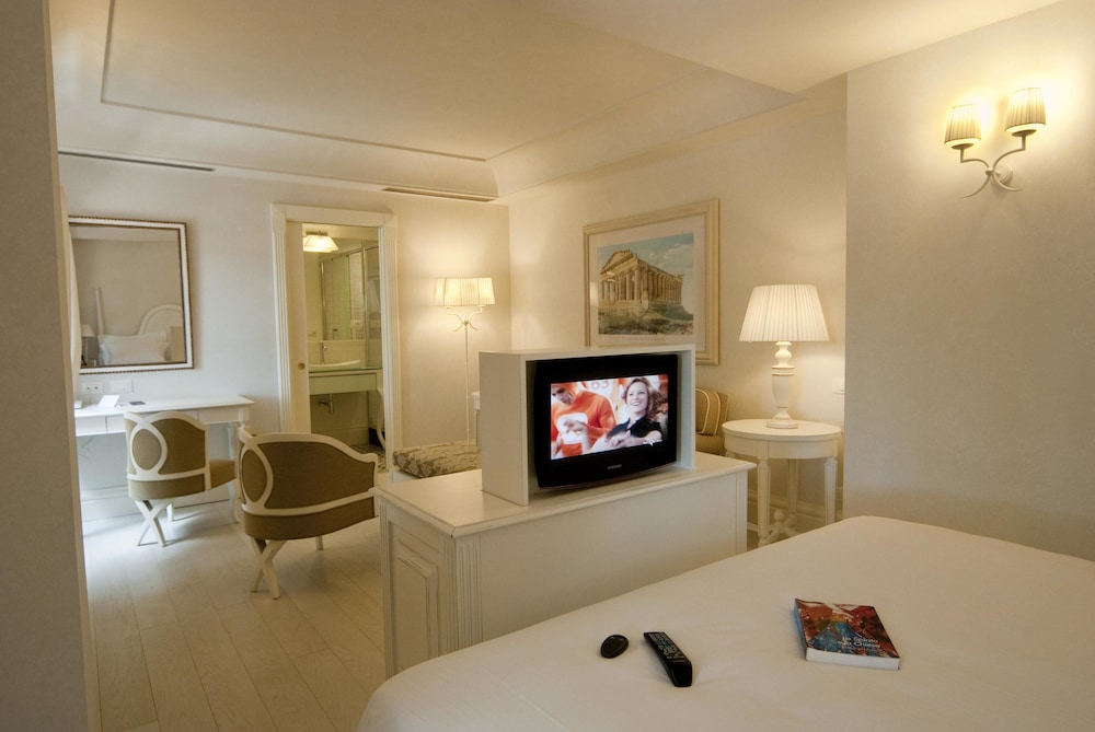 Villa Athena Resort 57/74
