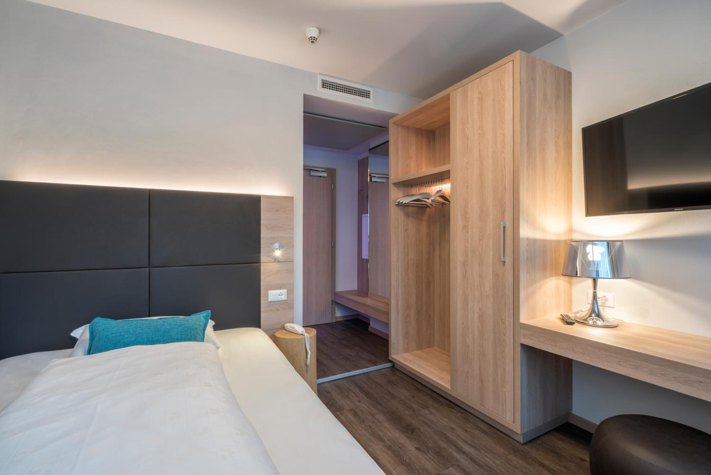 Room, Single, Annex