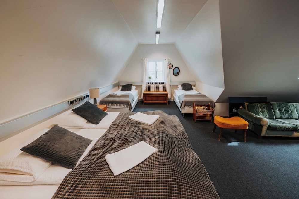 Heradsskolinn Historic Guesthouse 28/50