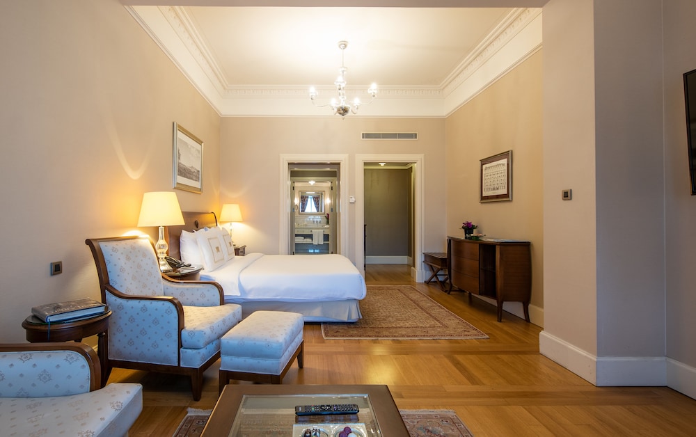 Pera Palace Hotel 28/38