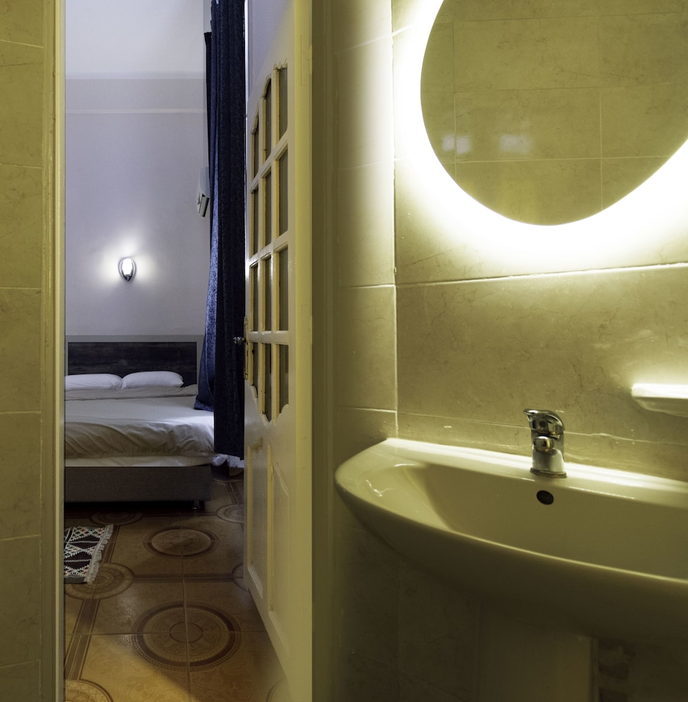 The Australian Hostel 62/62