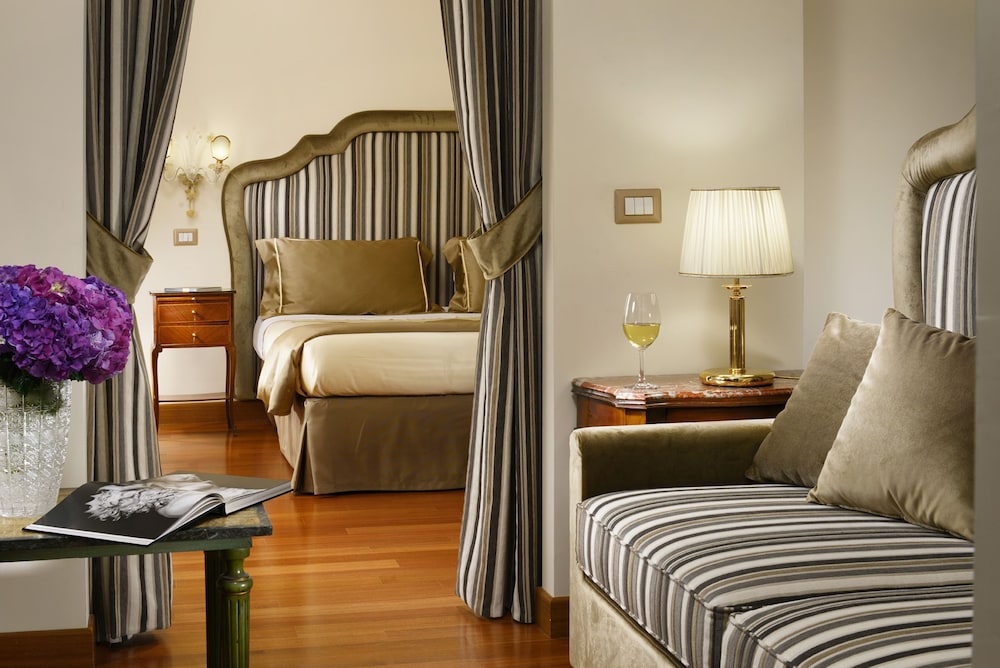 Forum Hotel Rome 18/55
