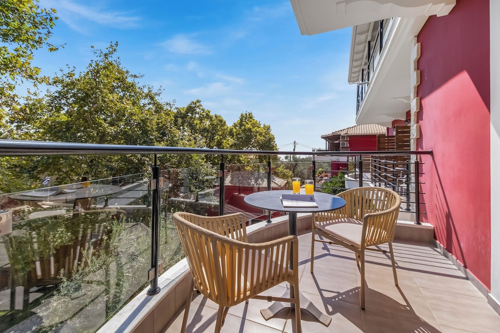 Oasis Apartments 34/50