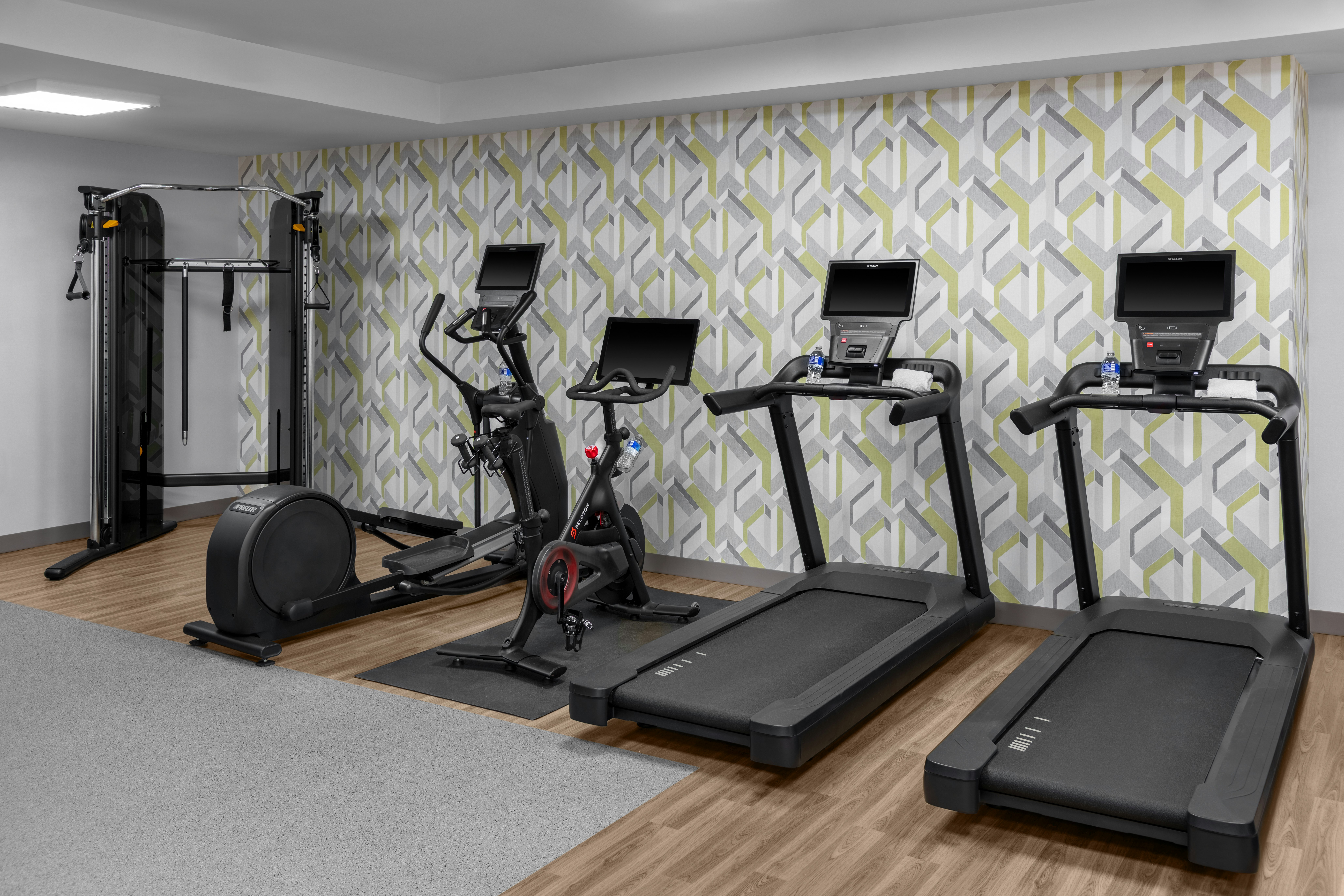 Hilton Garden Inn New York/Manhattan-Midtown East 33/67