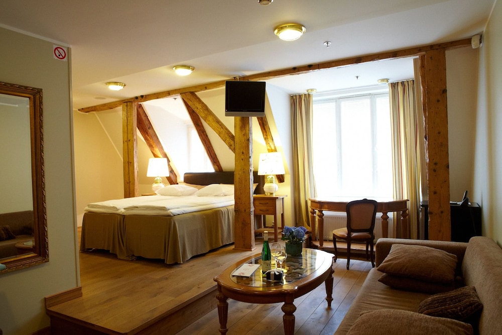 Cru Hotel 49/74