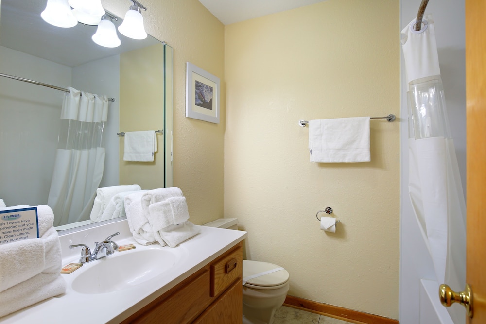 Ocean Pines Resort 70/73