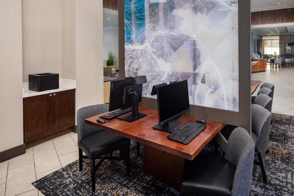 Hyatt Place Sumter/Downtown 44/52