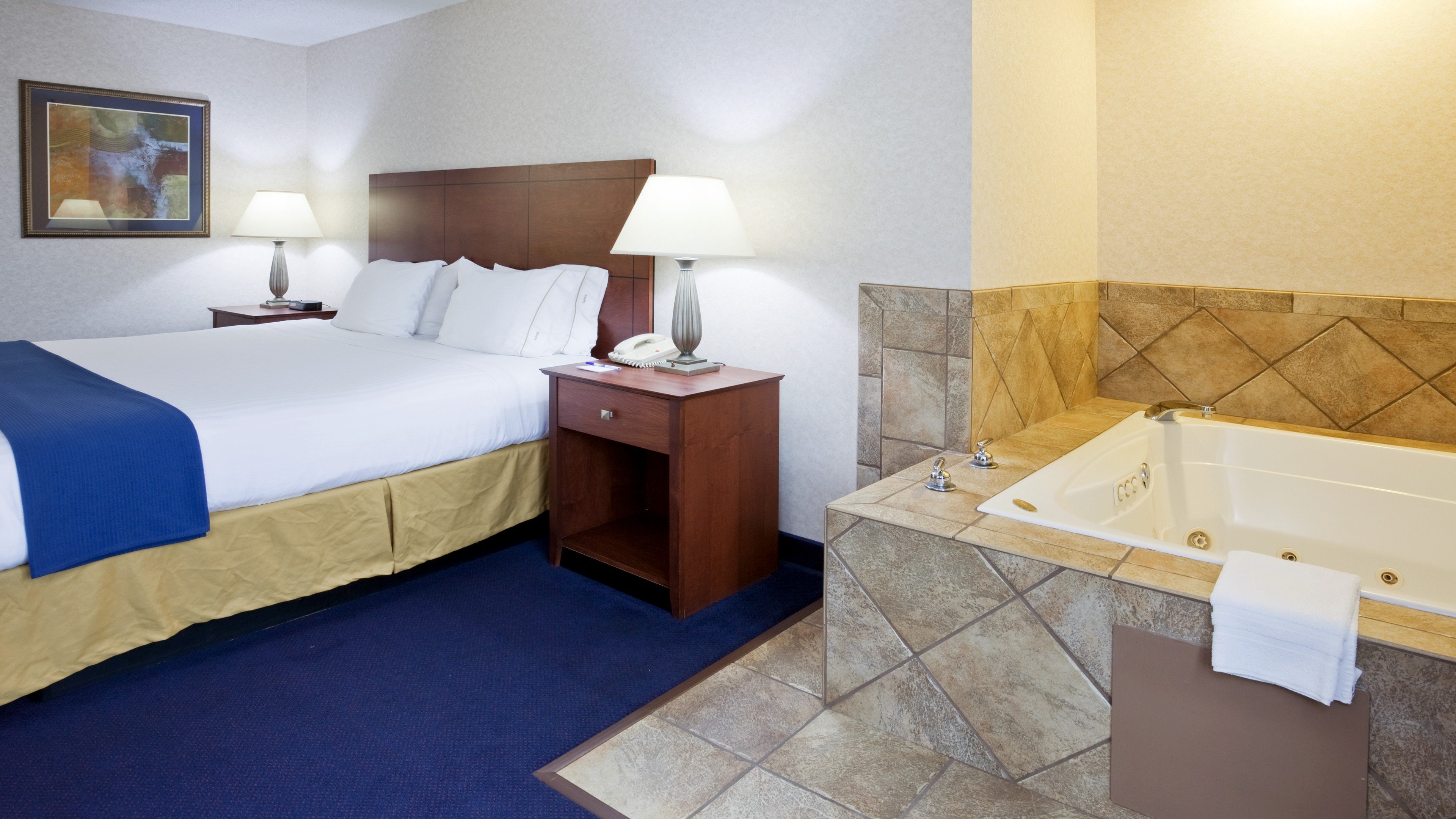 Holiday Inn Express Deforest Madison Area, an IHG Hotel 24/65