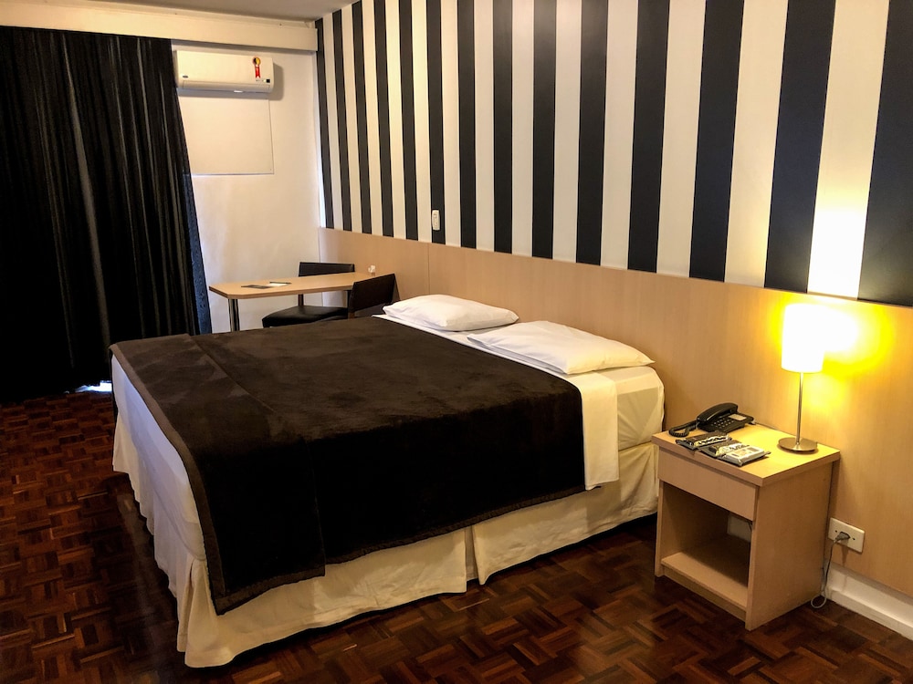 155 HOTEL 10/54