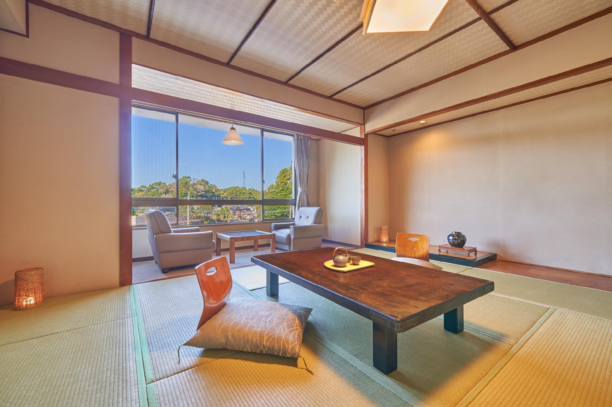 Japanese, Standard, 4 Futon Beds, Indoor Bath