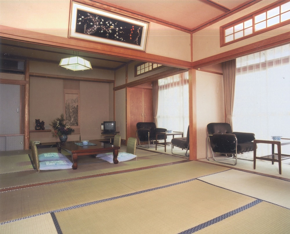 Hinodeya Ryokan 12/68