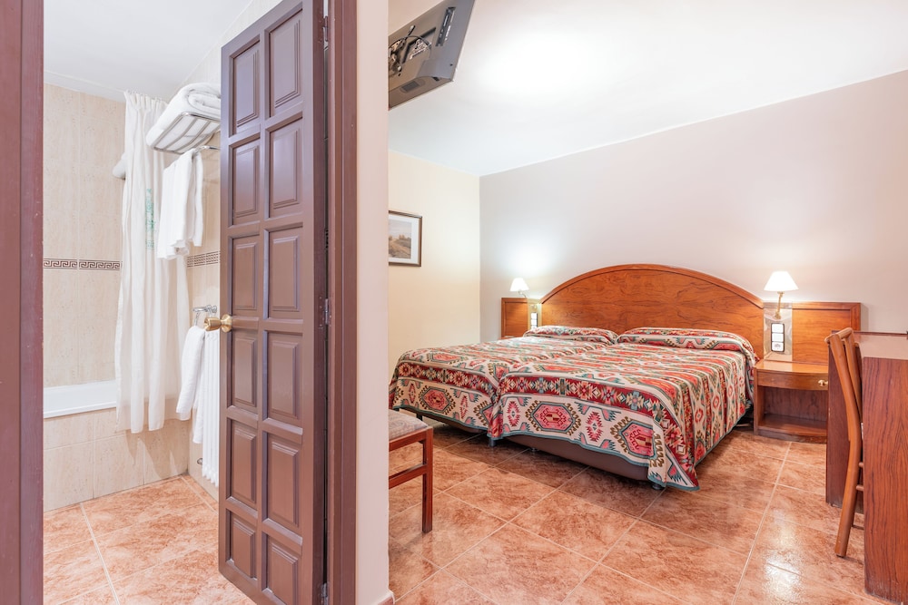 Room, Single, Double Bed