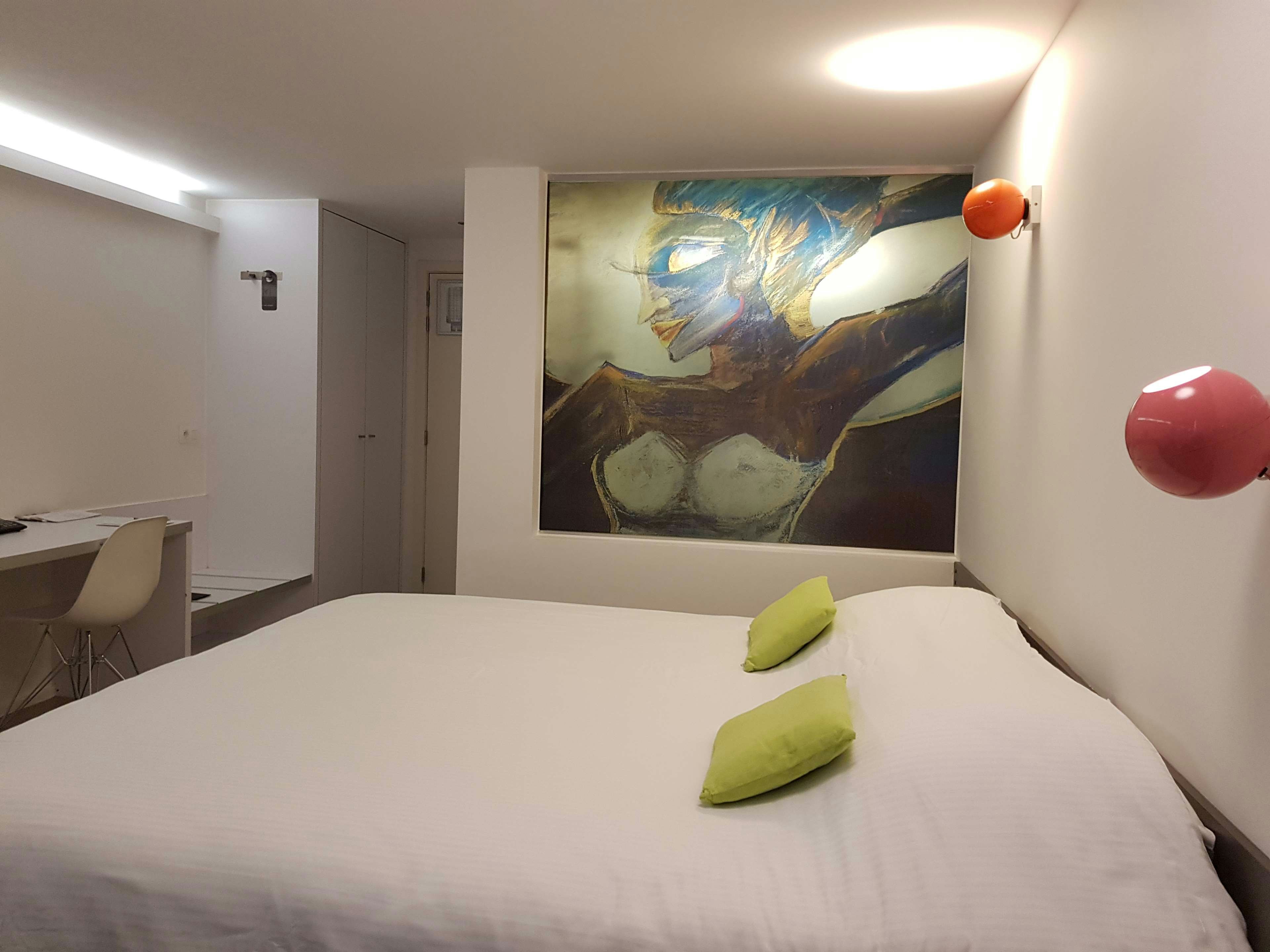 Hotel Corbie Geel 5/18