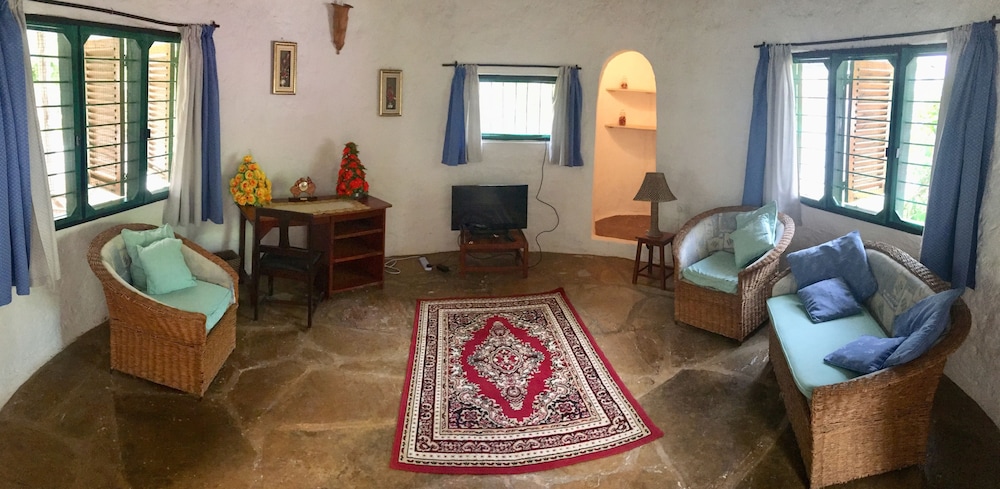 Tradewinds Lodge 22/48