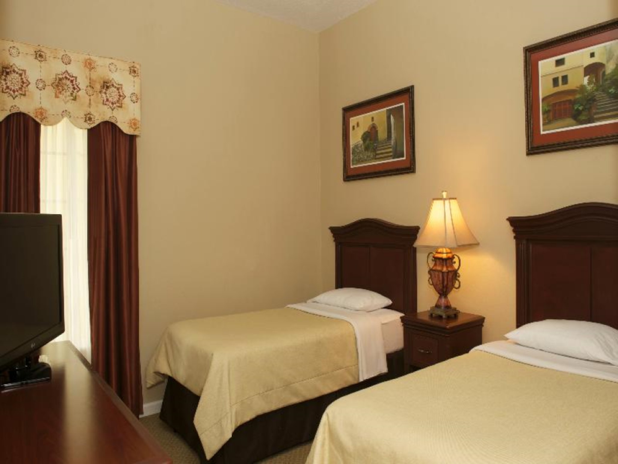 3 Bedrooms, Deluxe, Suite, 2 Bathrooms