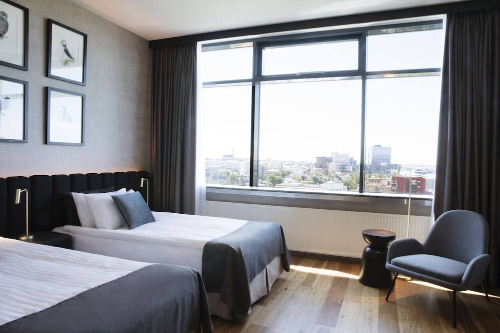 ROOM, TWIN BEDS, TOWER VIEW