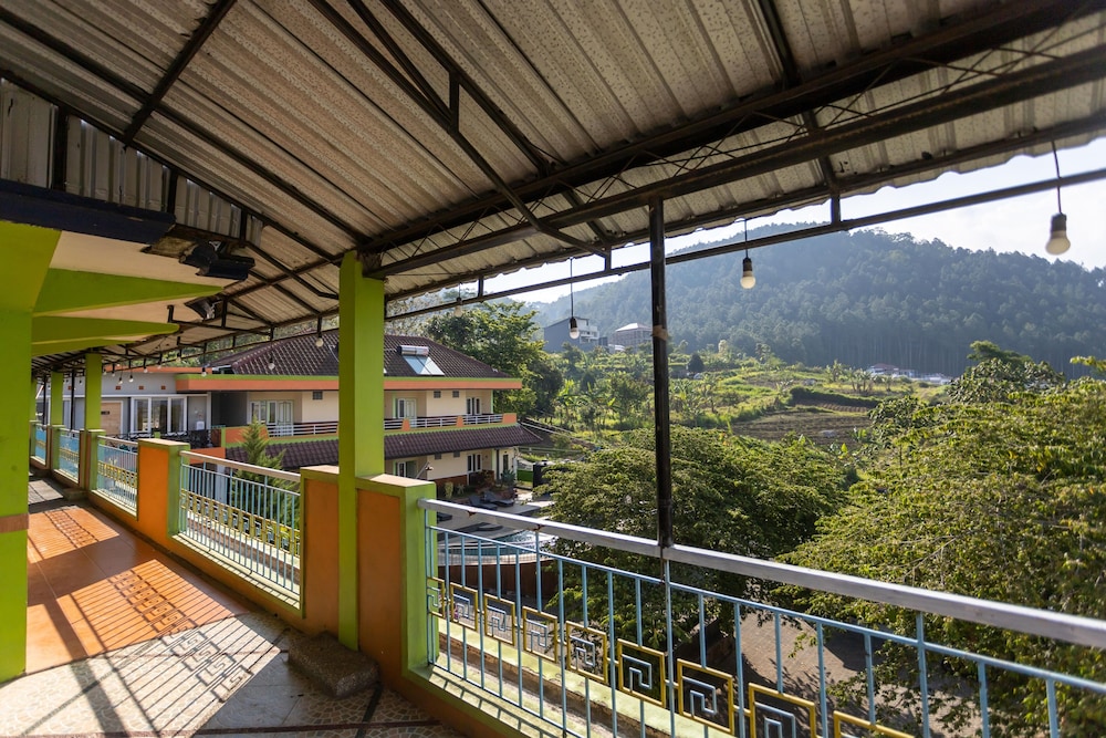 Villa Panderman Indah 42/64