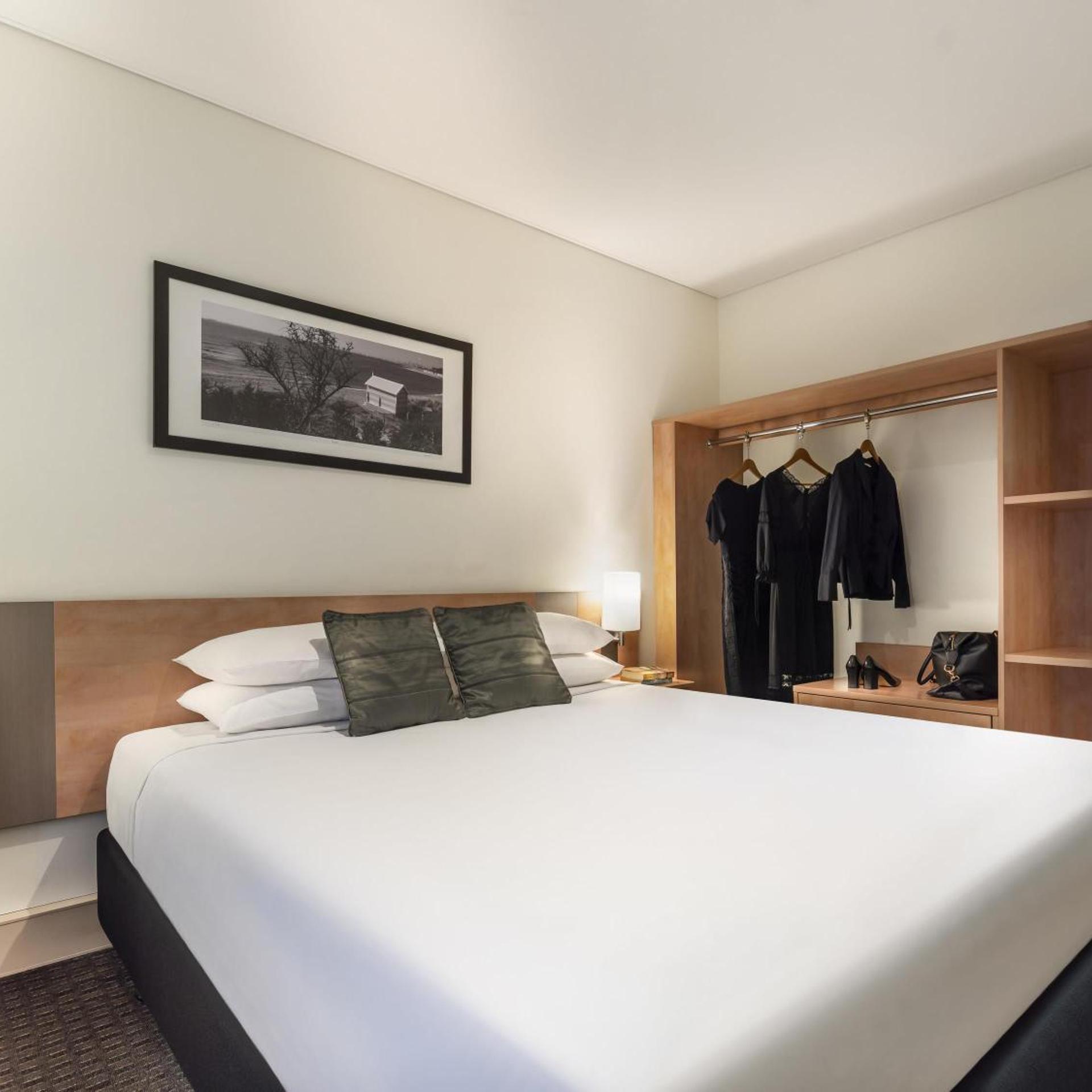 1 Bedroom, Apartment