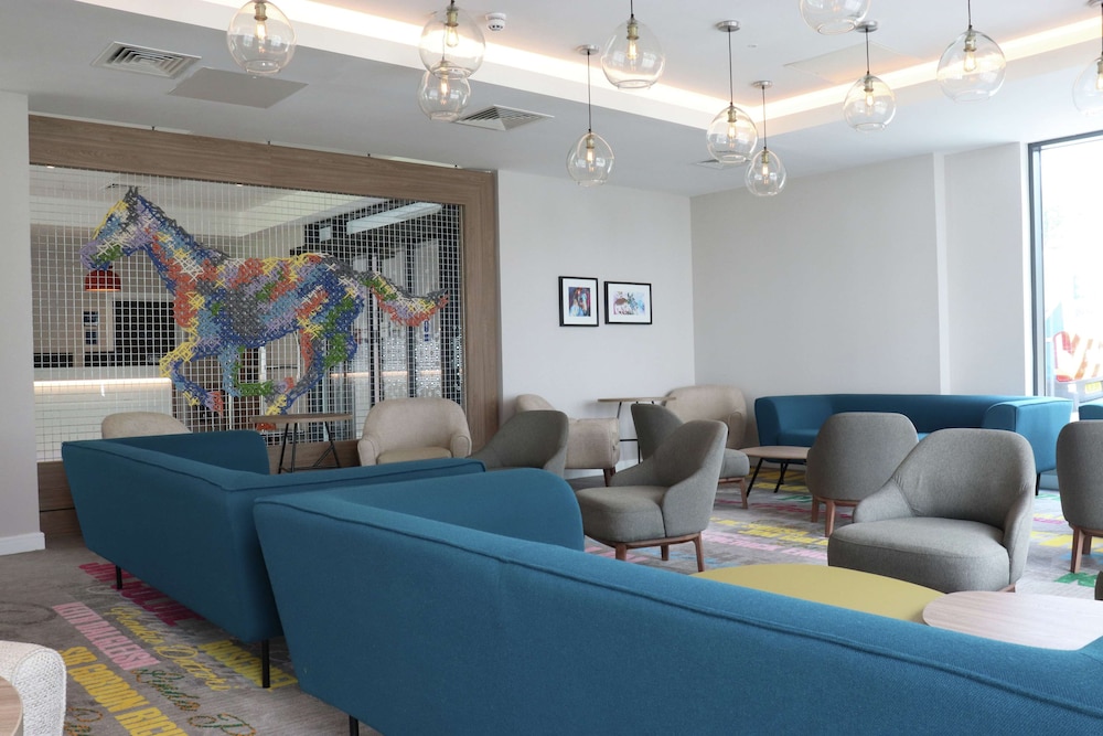 Hampton by Hilton Hamilton Park 35/49