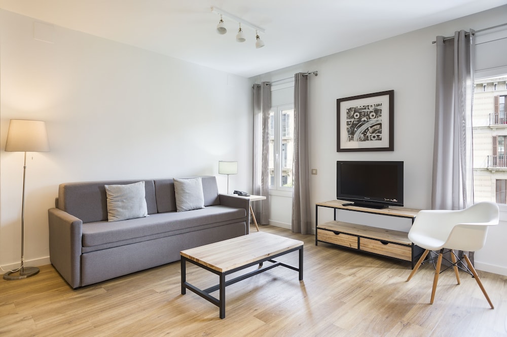 Amister Apartments 30/43
