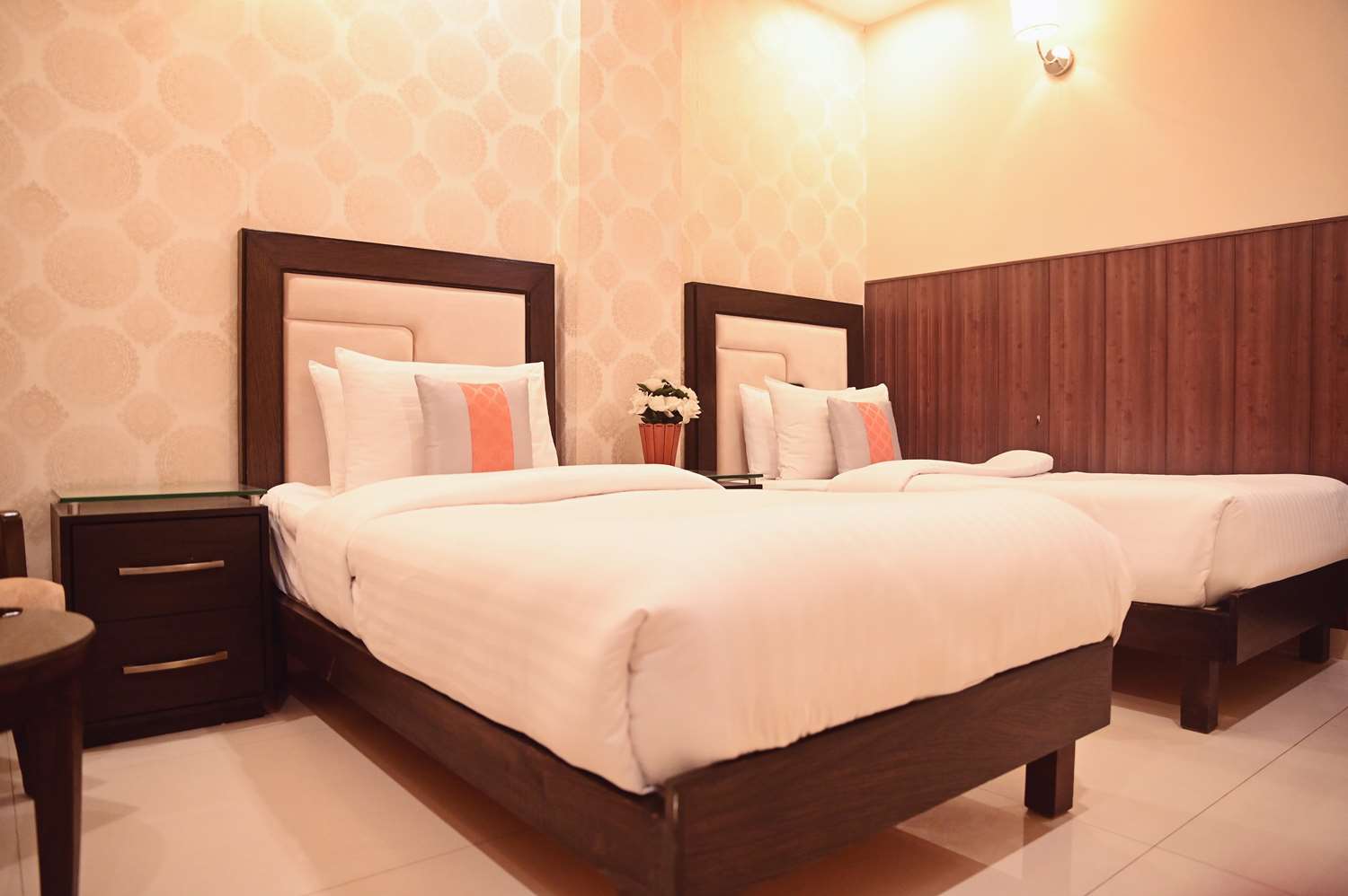Best Western Hotel Faisalabad City 17/34