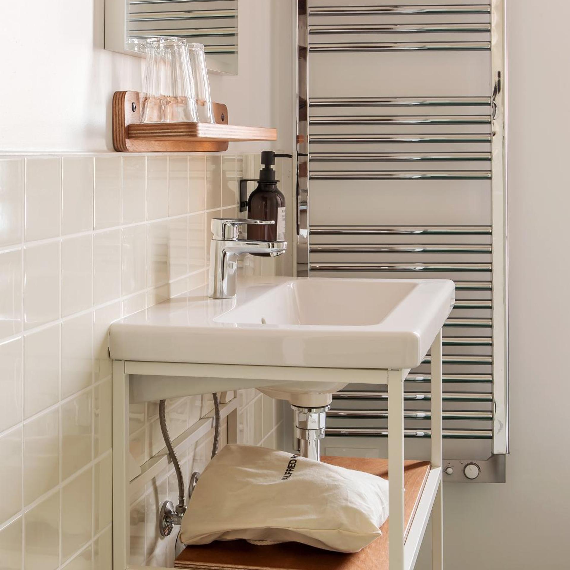 Alfred Hotels Montreuil 44/44