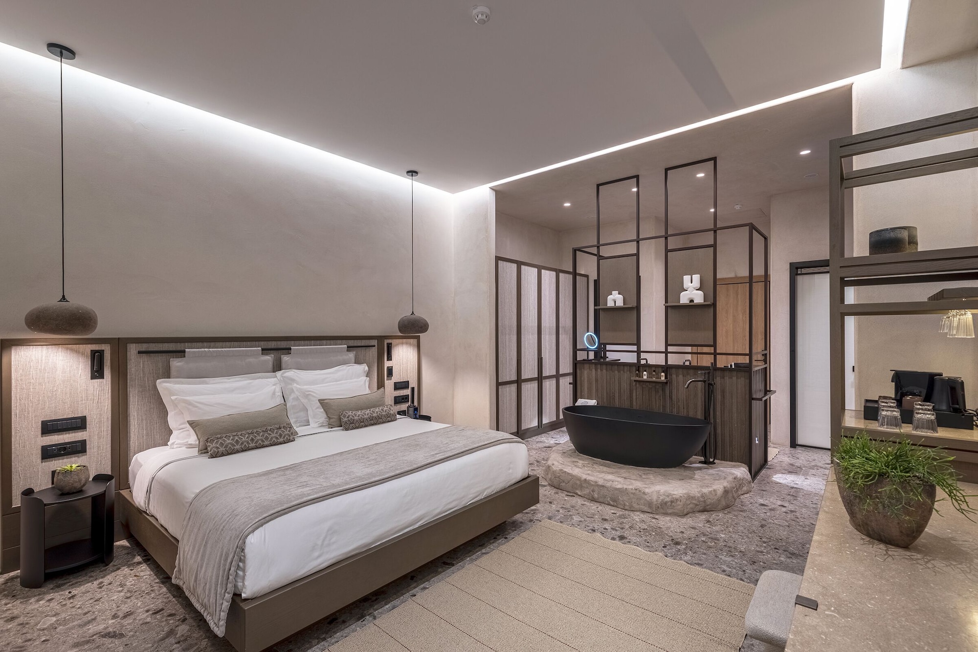 Junior Suite, King Bed, Garden View, Hot Tub