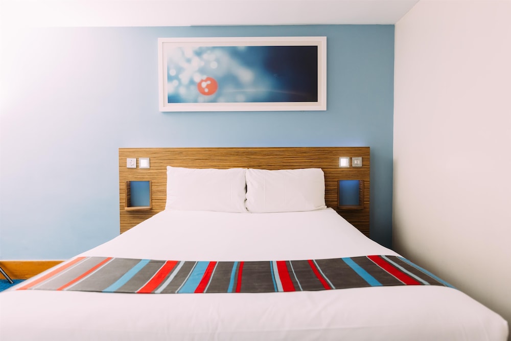 Travelodge Belfast Central 27/61
