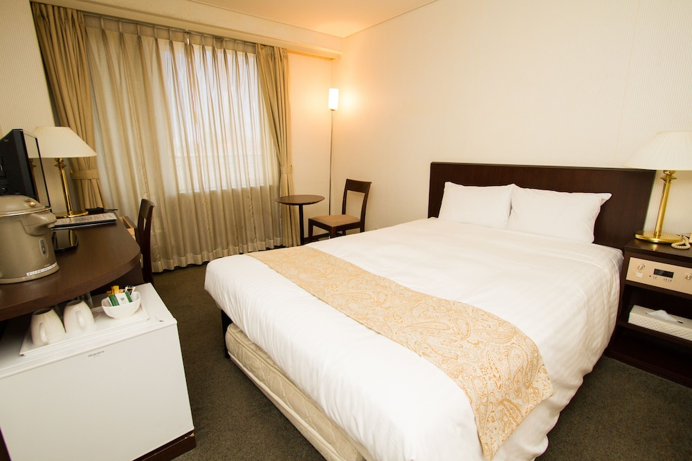 Semi Room, Single Bed, Large