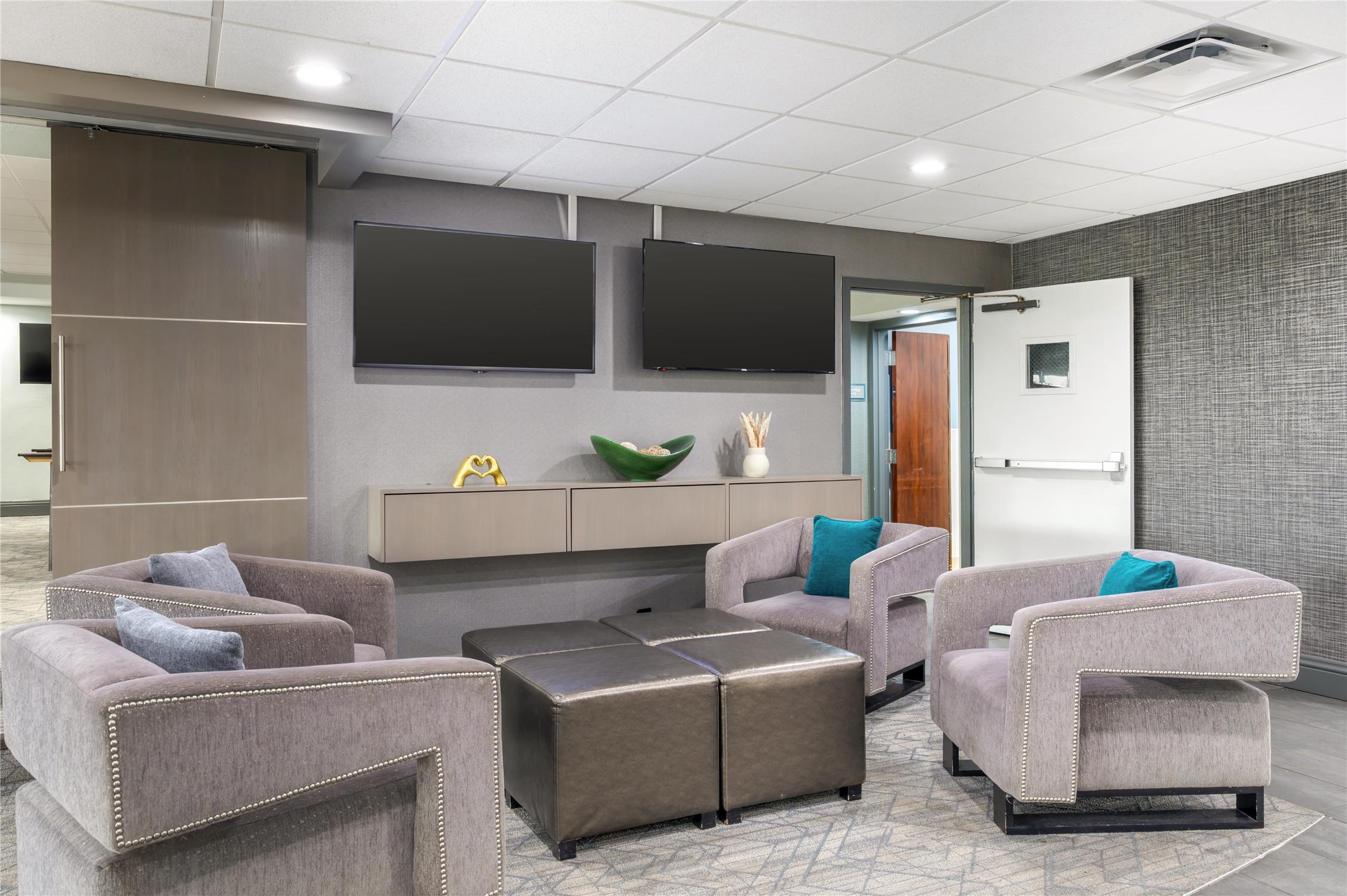 Best Western Plus Indianapolis NW Hotel 49/69