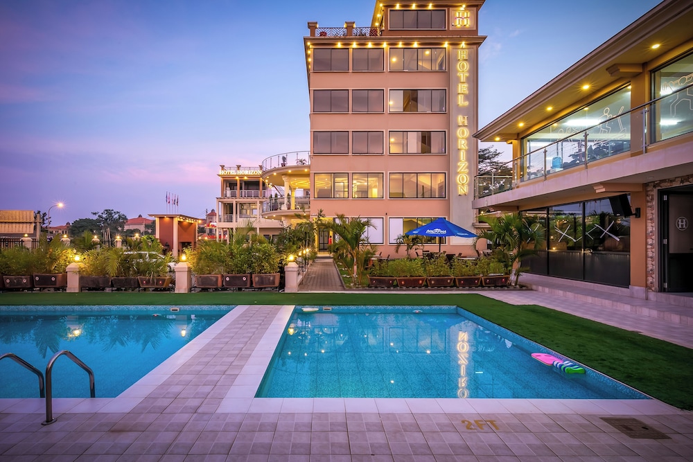 Hotel Horizon 54/57