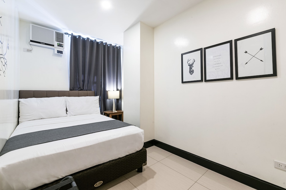 1 BEDROOM, SUPERIOR