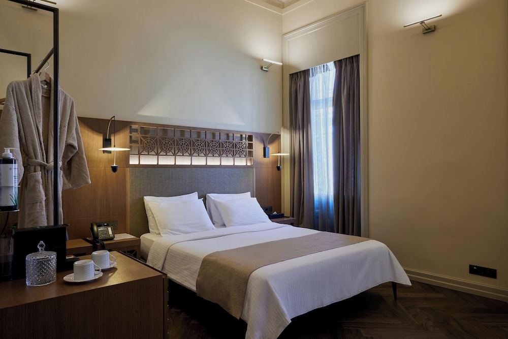 Athenian, Superior, Queen Bed، Athens 1890 Boutique Hotel & Spa 6/10