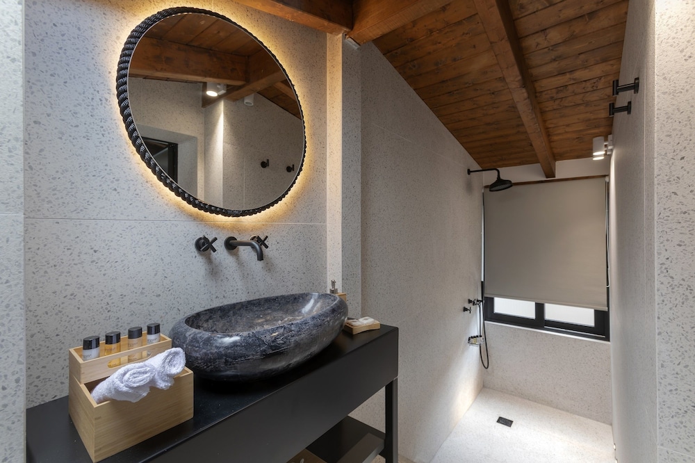 Noma Hotel 48/50