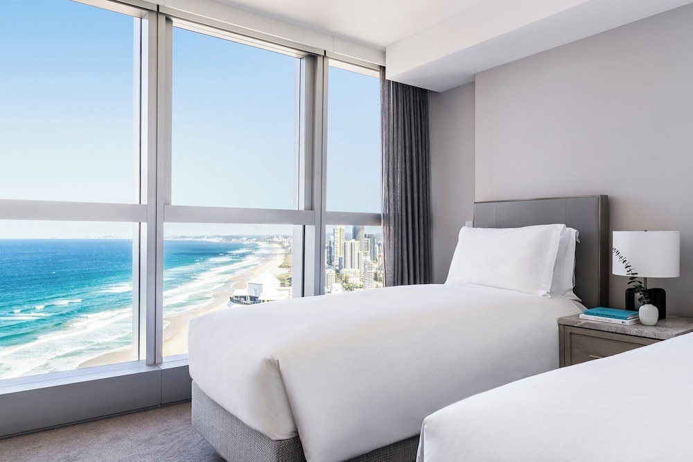 2 Bedrooms, Ocean, Residence, King and Twin Beds