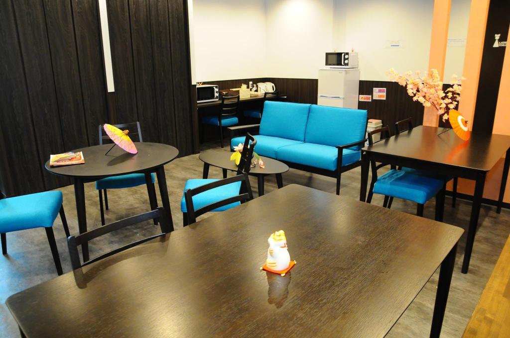 Lore Hostel Doutonbori 84/99