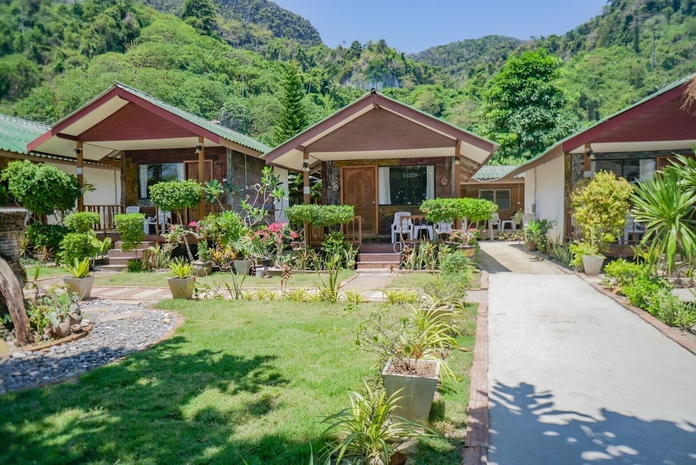 Phi Phi Nice Beach Resort 39/50
