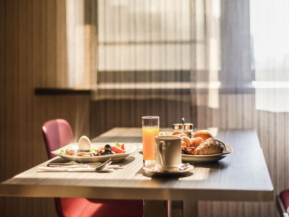 Ibis Astana Hotel 40/57