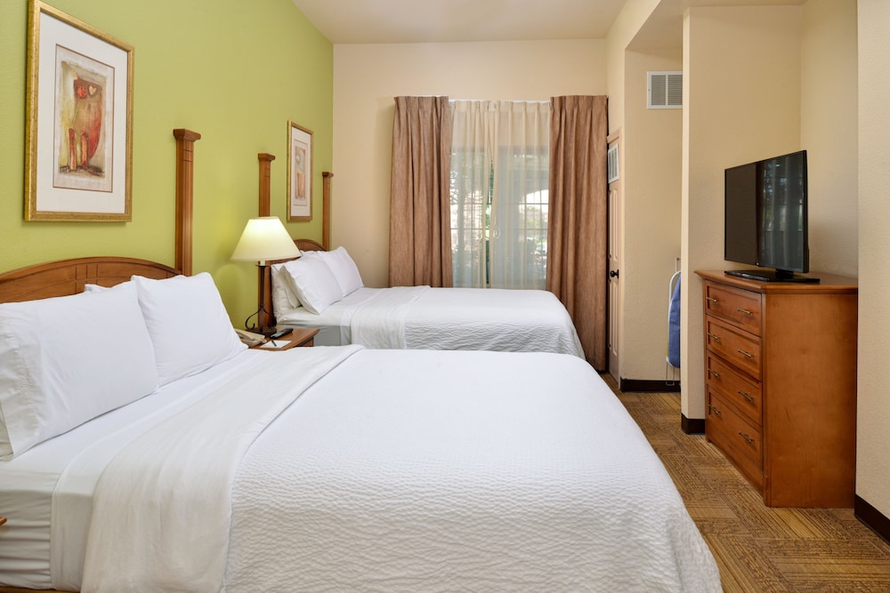 1 Bedroom, Suite, 2 Queen Beds, Kitchen, Accessible