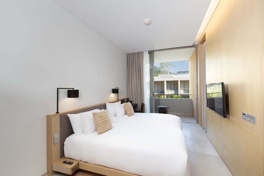 2 Bedrooms, Azure, Penthouse, Twin Beds, King Bed, Private Pool