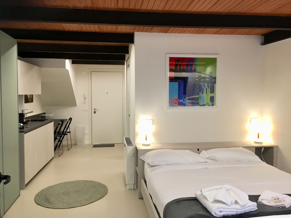 Rivadige Suite 50/50