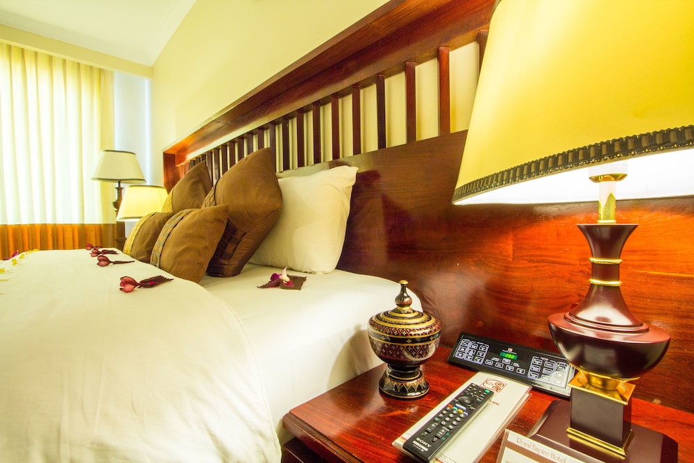 Royal Empire Hotel 18/50