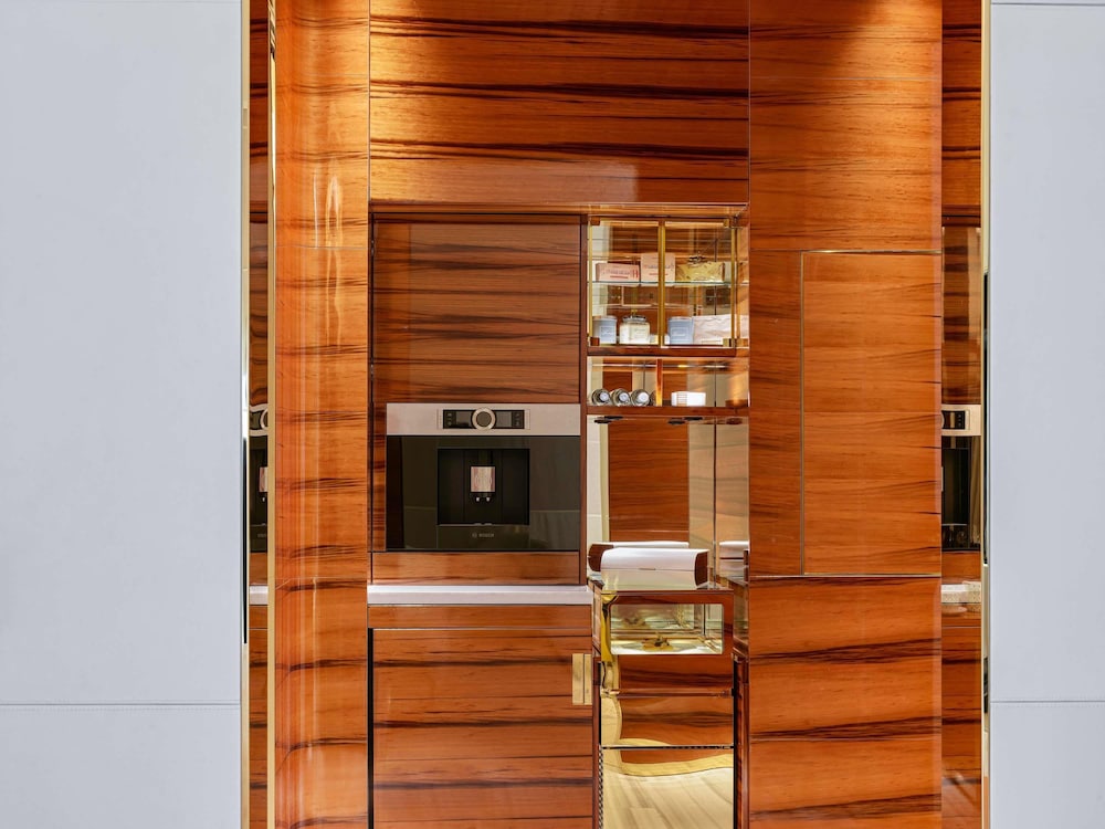 Fairmont Doha 56/65