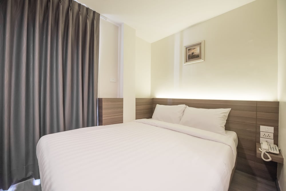 Sovereign Group Hotel Pratunam Bangkok 23/61