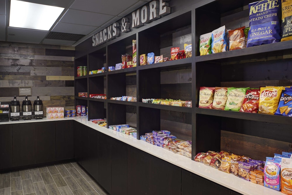 FOUR POINTS BY SHERATON DETROIT NOVI 47/63